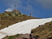 Laghi Gemelli dalle Baite di Mezzeno, fiori, stambecchi e ancora neve (4giu21) - FOTOGALLERY